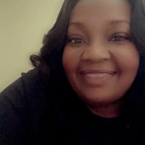 Meet your Posher, Rena